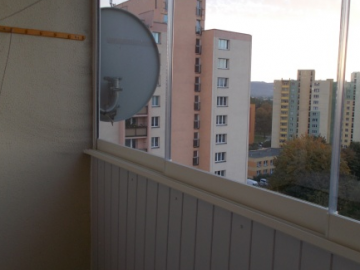 zateplení zábradlí - Pohled na balkón po montáži