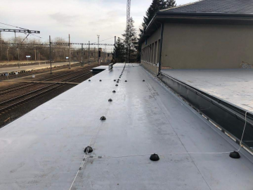 2019 Rekonstrukce střešního pláště nádraží Běchovice