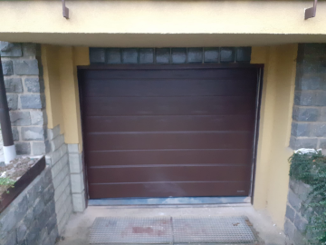 sekční garážová vrata s pohonem
